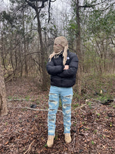 Cargar imagen en el visor de la galería, Shredded and Repaired Denims