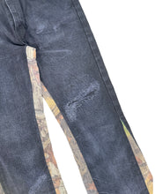 画像をギャラリービューアに読み込む, Distressed Camo Flares
