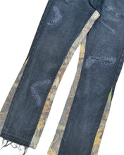 画像をギャラリービューアに読み込む, Distressed Camo Flares
